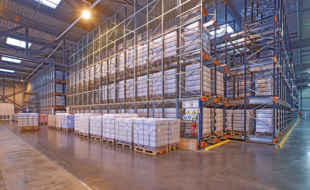 L’entrepôt de SLVA est composé de plusieurs dispositifs de sécurité qui garantissent la qualité de l’installation ainsi que la sécurité des opérateurs